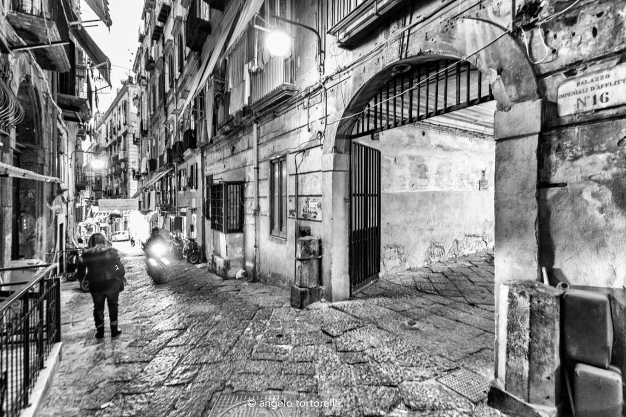 Bell'Ebbuono Suite Napoli Bagian luar foto
